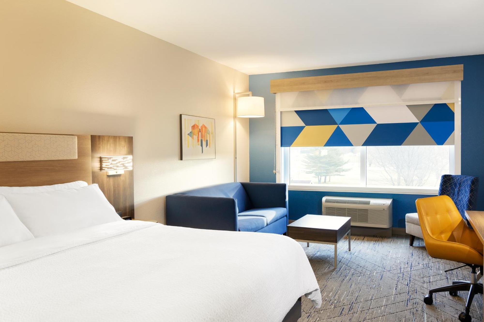 Holiday Inn Express & Suites Port Washington By Ihg Exterior photo